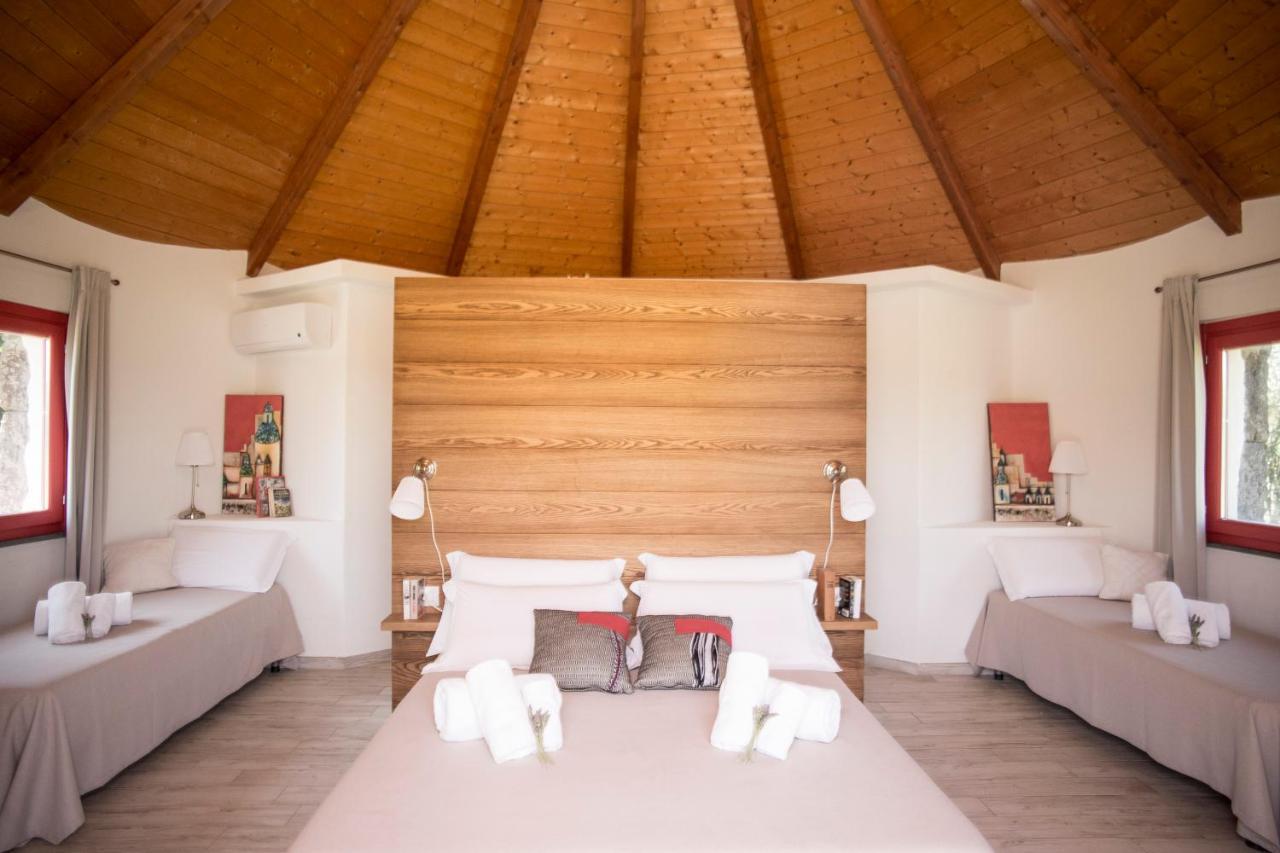 Is Cheas Wine Farm Boutique Hotel San Vero Milis Exterior foto